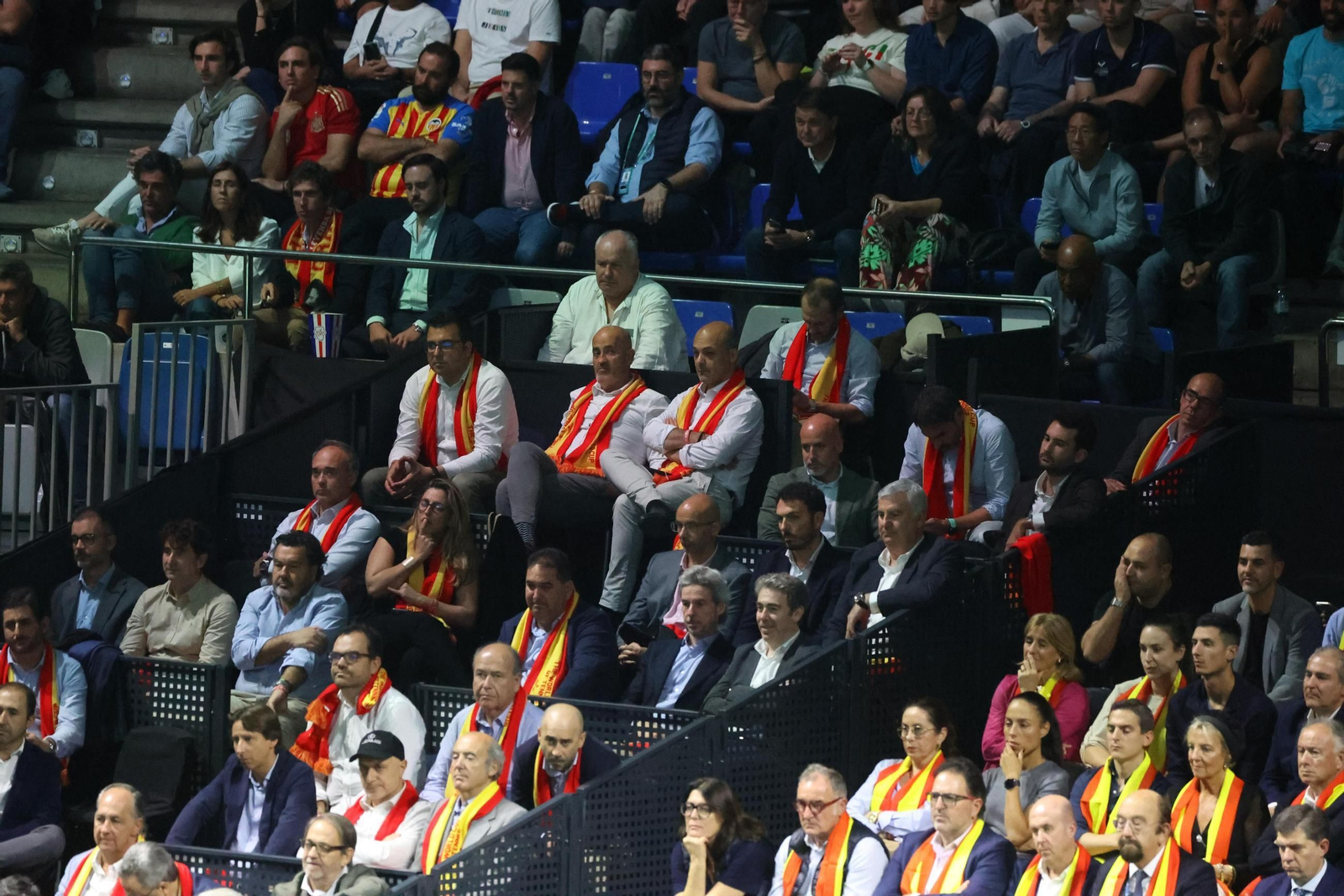 Búscate en las gradas del Carpena en la Copa Davis de Málaga