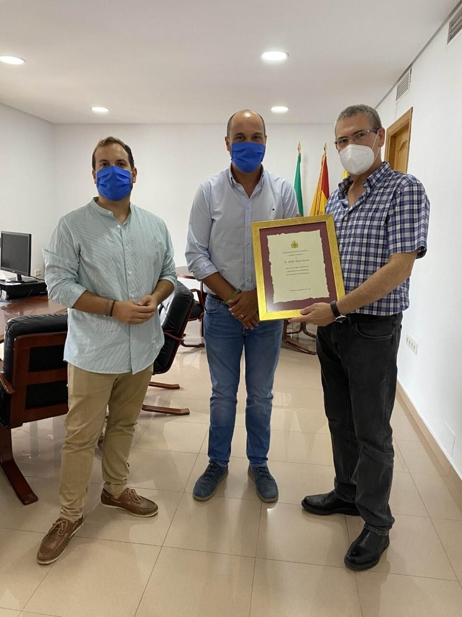 Pablo Mesa, con las autoridades, durante la recepción