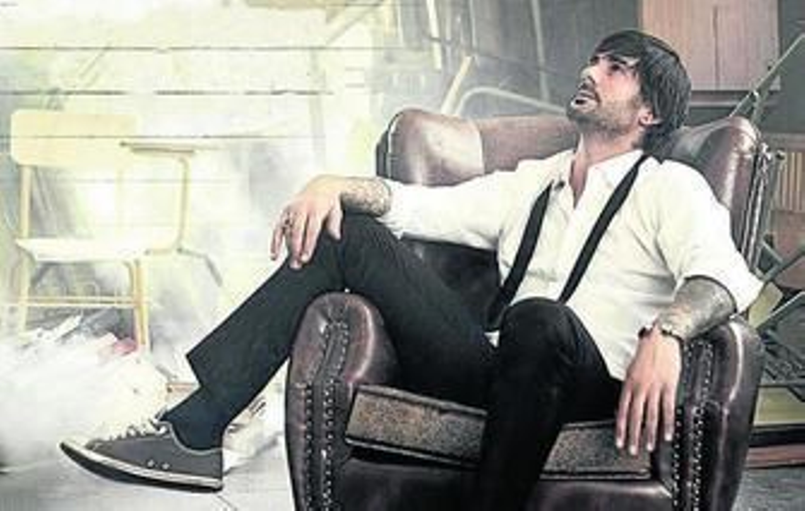 Melendi en la portada de su disco "Un alumno más".