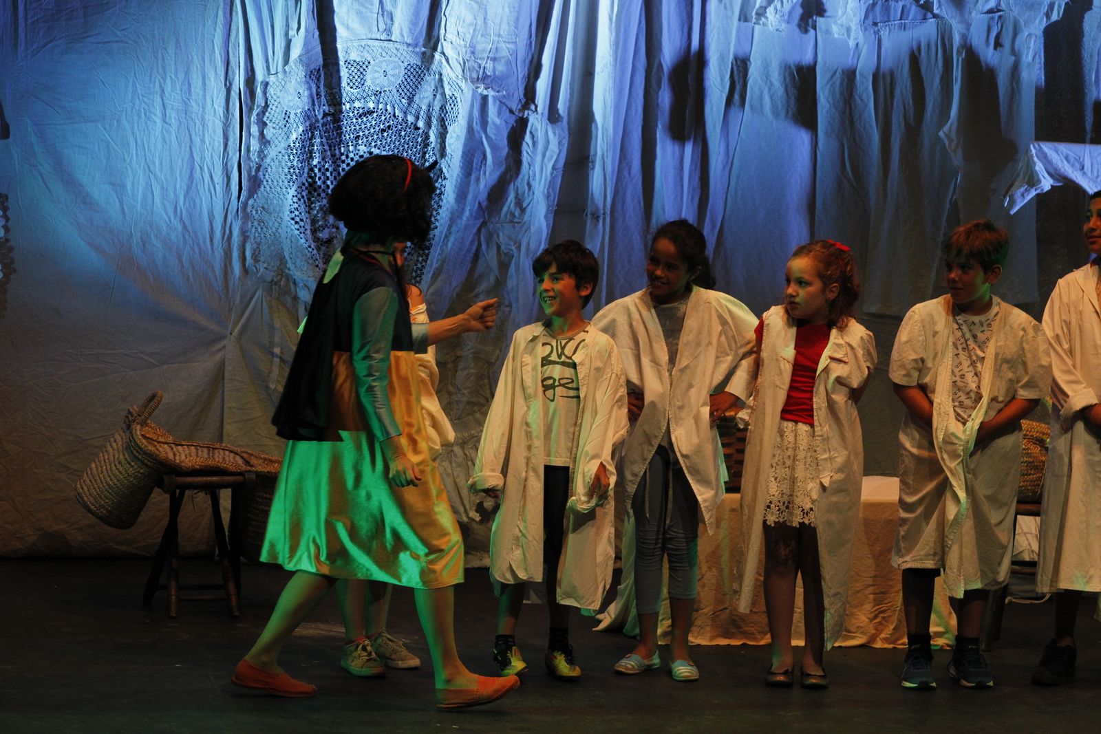 Fotogalería Festival Teatro El Ejido. Obra "El Desván de los Hermanos Grim"