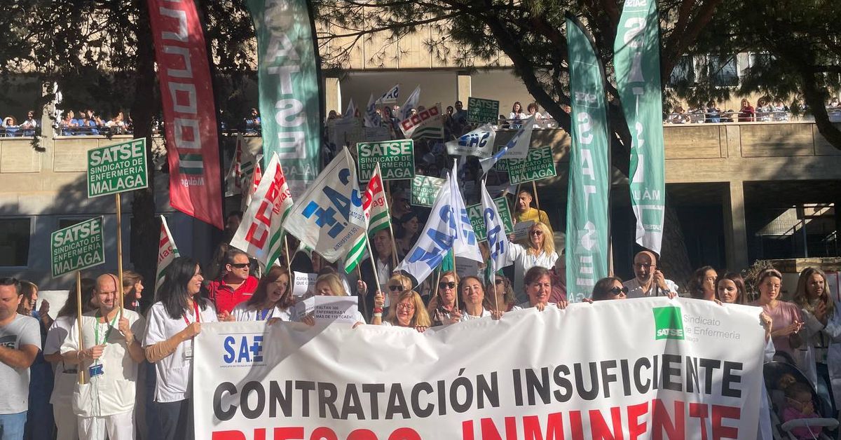 Enfermeros del Regional de Málaga denuncian la falta de personal