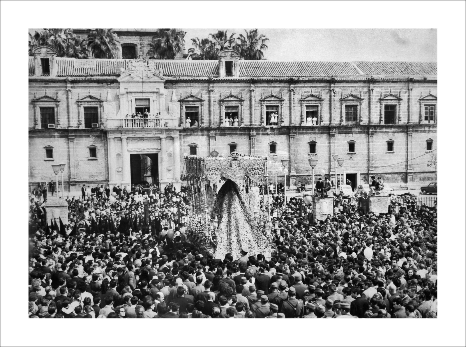 La Hermandad de la Macarena y sus visitas al hospital de las Cinco Llagas en la década de los 30 del siglo pasado