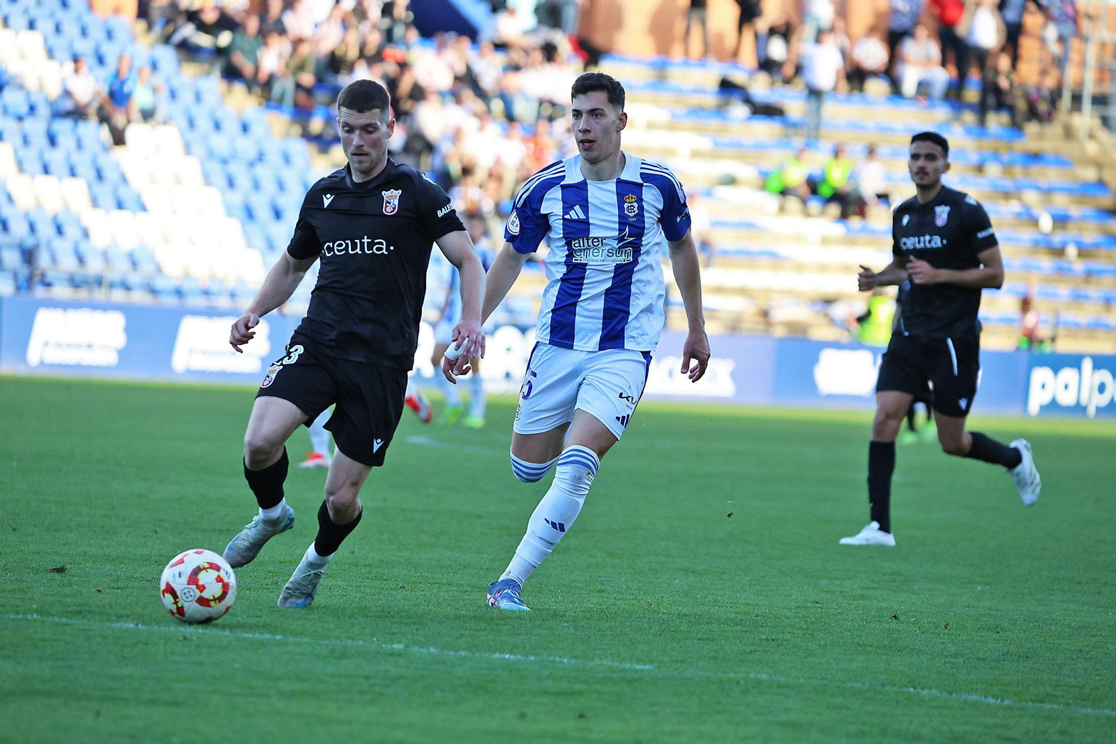 Las imágenes del encuentro entre el Recreativo de Huelva y el Ceuta