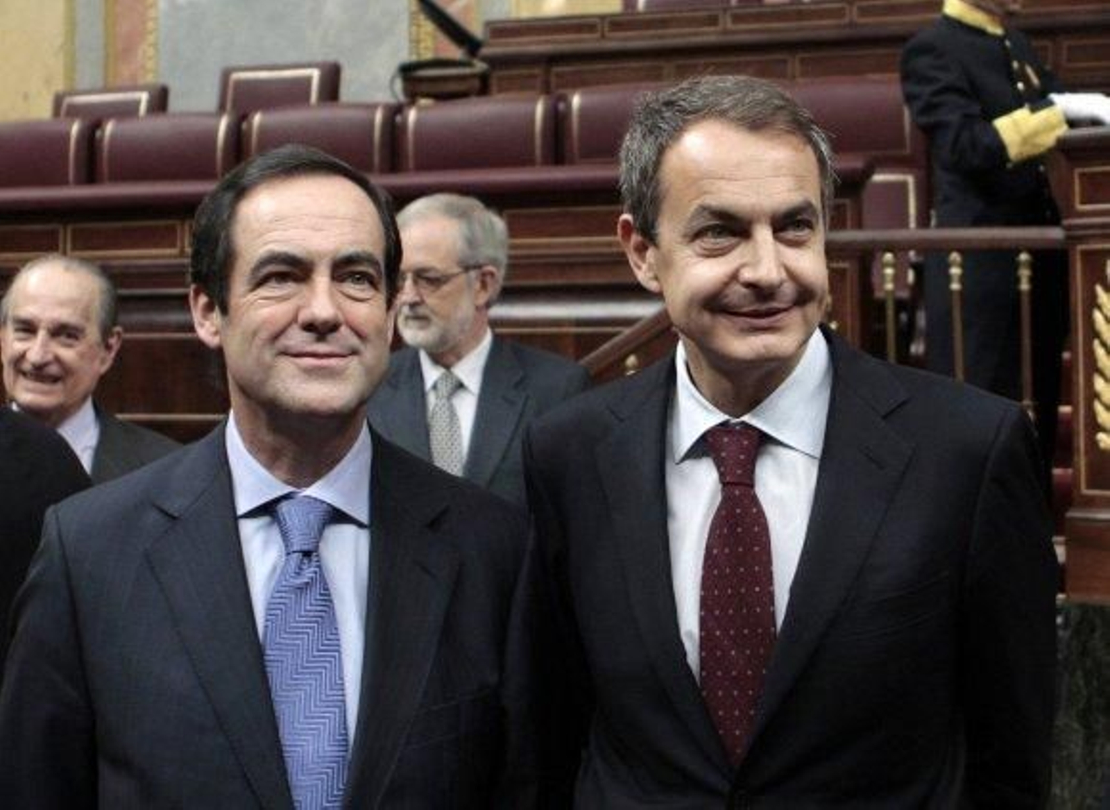 Bono homenajea a Suárez por su "entereza y aplomo" durante el golpe de Estado