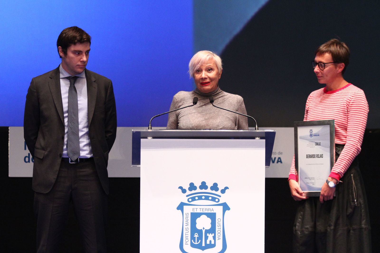 Imágenes de la entrega de las medallas de Huelva