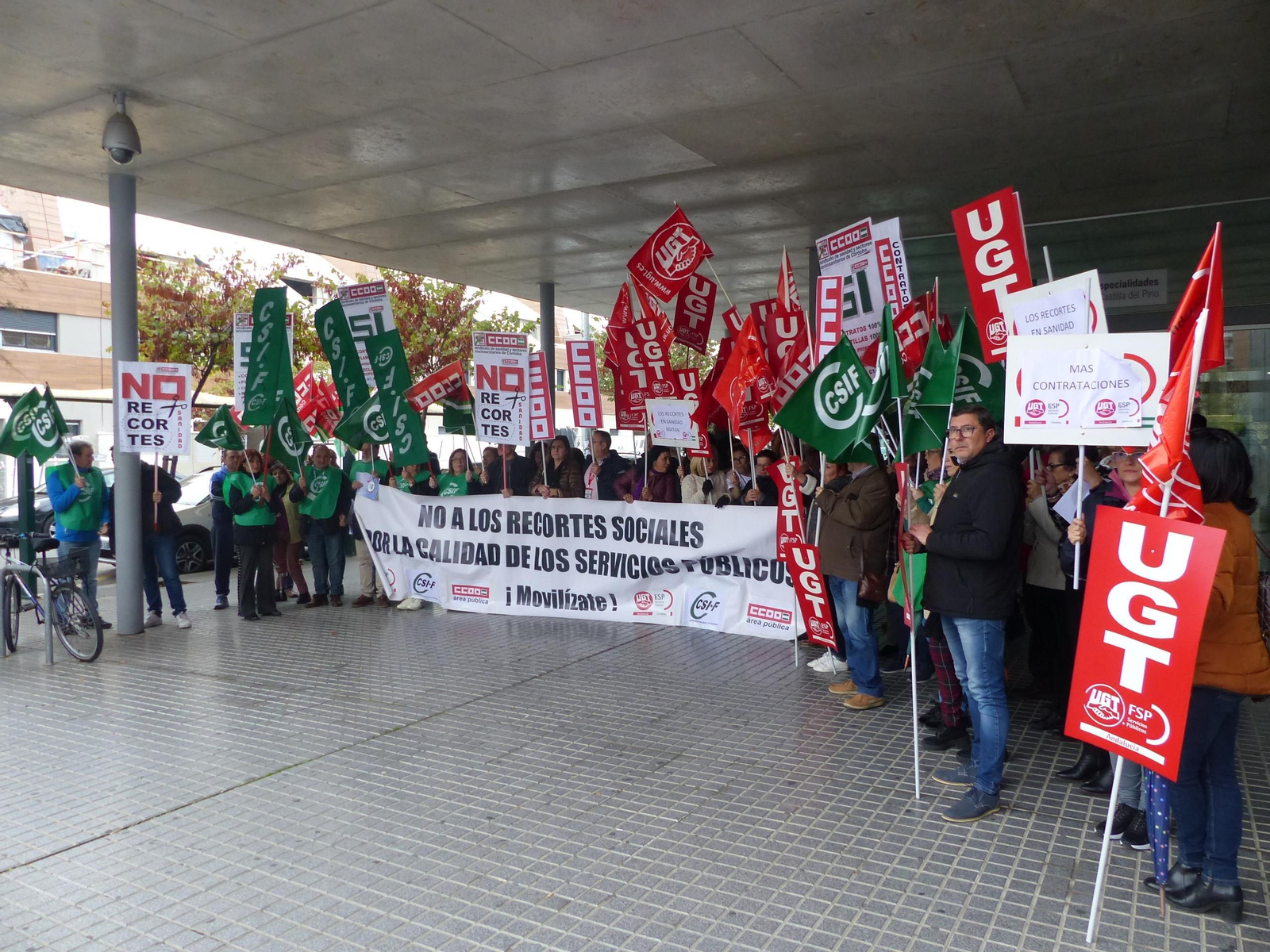 Protesta de los sindicatos de CSIF, CCOO y UGT