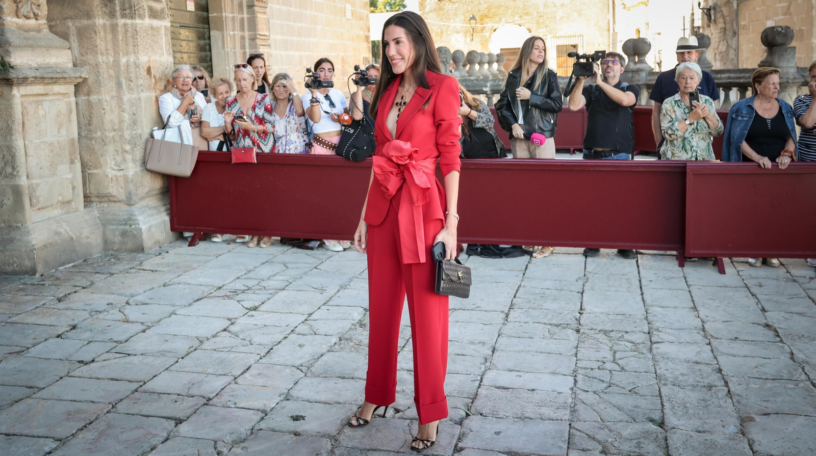 Imágenes de los asistentes a la boda de Ana Cristina Portillo Domecq en la Catedral de Jerez Imágenes de los asistentes a la boda de Ana Cristina Portillo Domecq en la Catedral de Jerez