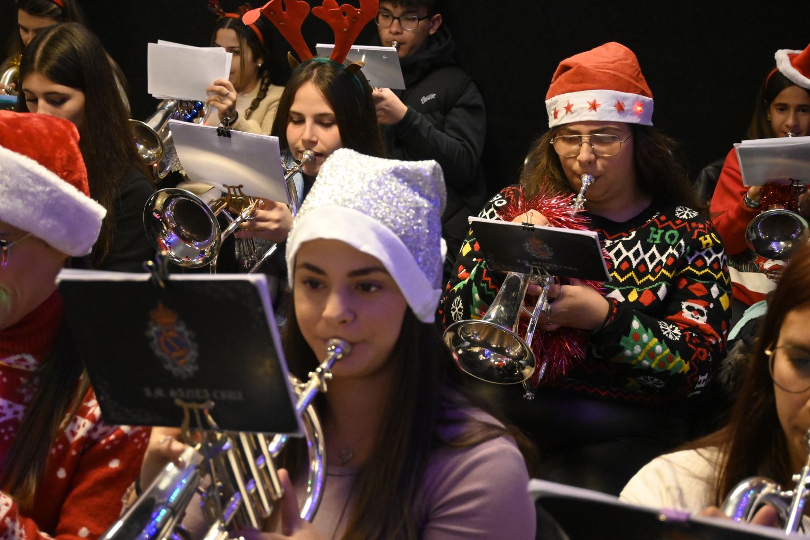 Ensayo preparatorio de la AM Santa Cruz para la cabalgata de Reyes Magos, en Imágenes