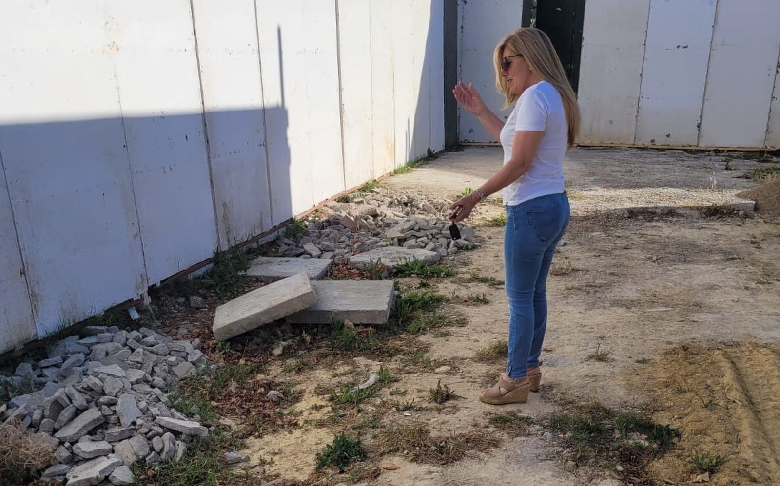 La edil Carmen Ojeda, durante su reciente visita al recinto de Las Banderas.