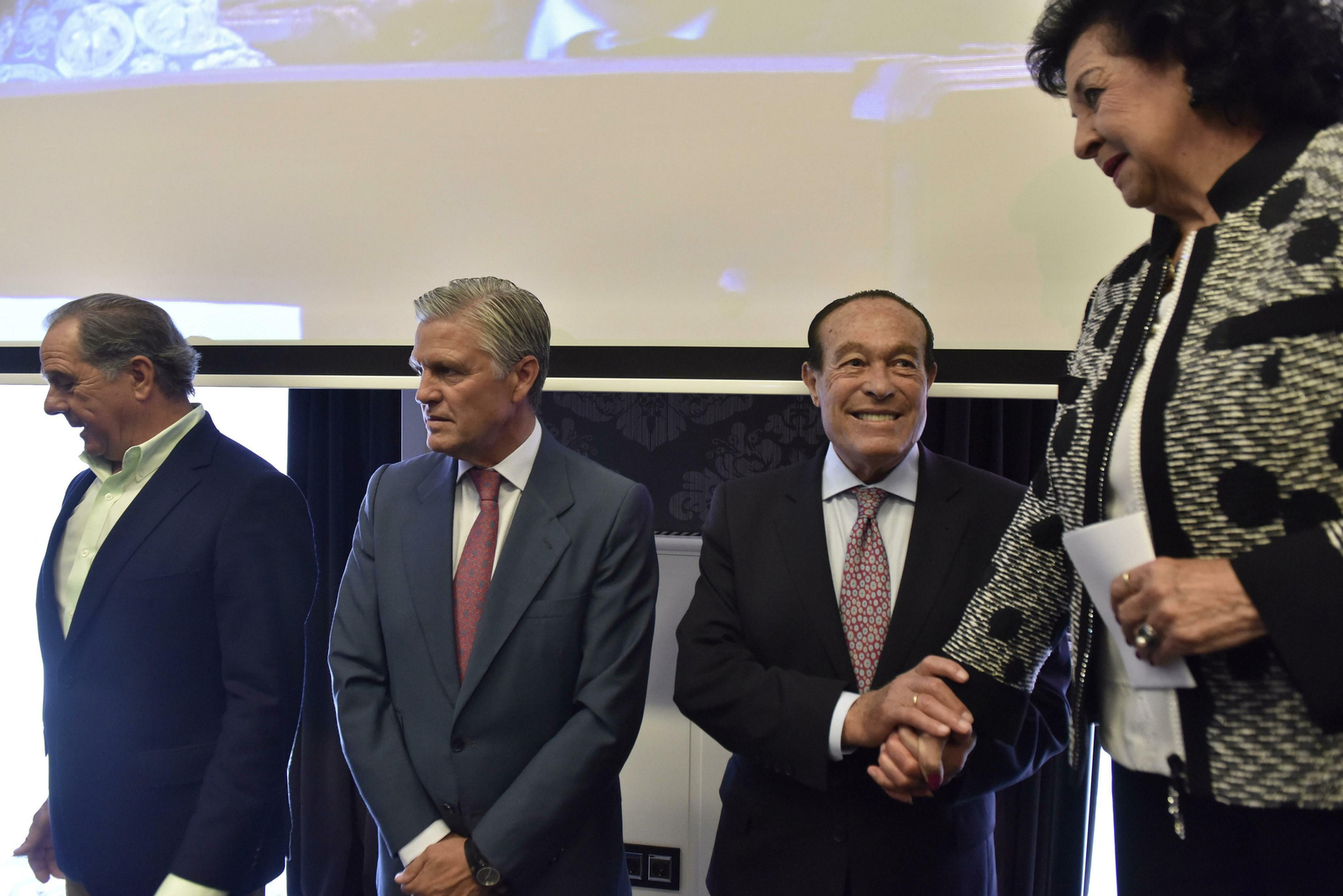 Ojeda, Espartaco y Romero, con Pilar Cañas, viuda de Ramón Vila Giménez Ojeda, Espartaco y Romero, con Pilar Cañas, viuda de Ramón Vila Giménez