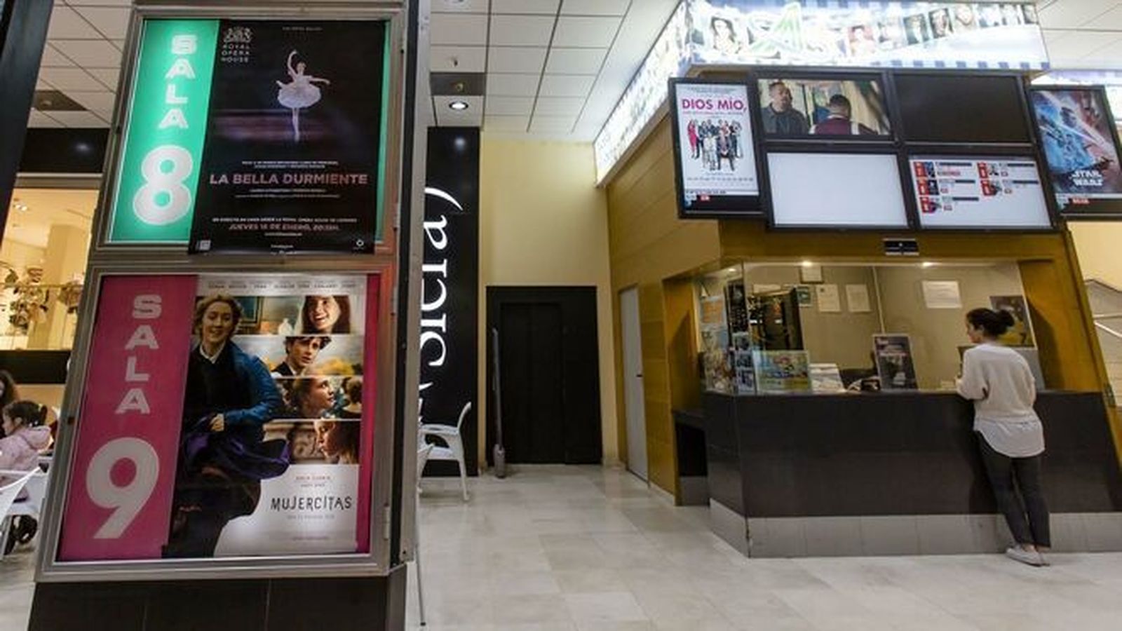 Taquillas de los multicines El Centro en Cádiz