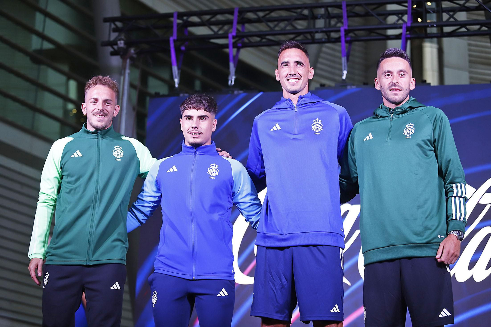 Imágenes de las nuevas equipaciones del Recreativo de Huelva para la temporada 2023/24