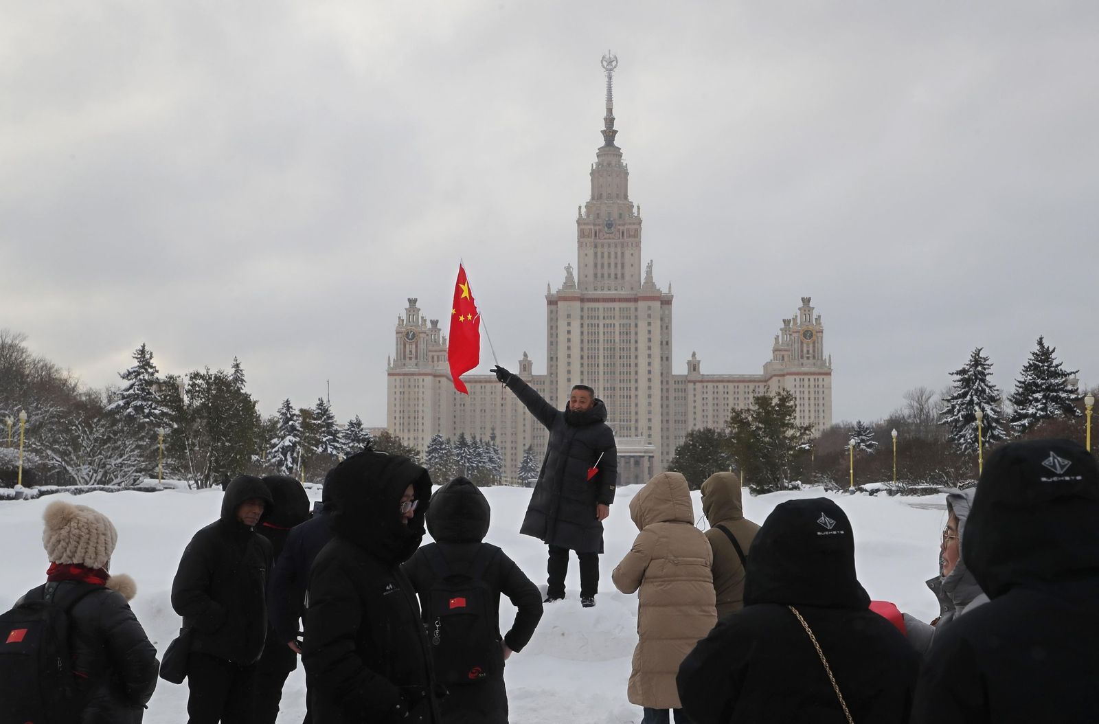 Nieve, Navidad, decoración, hielo y frío en Moscú