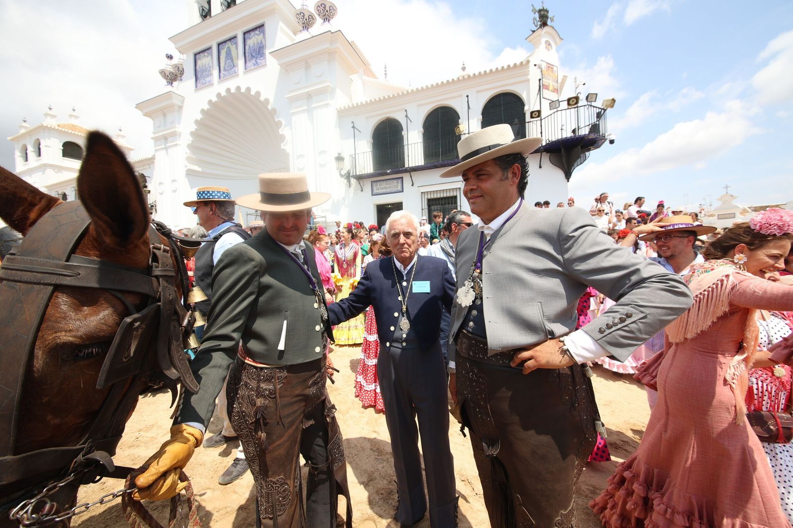 La Hermandad del Rocío de Jerez se presenta ante la Virgen
