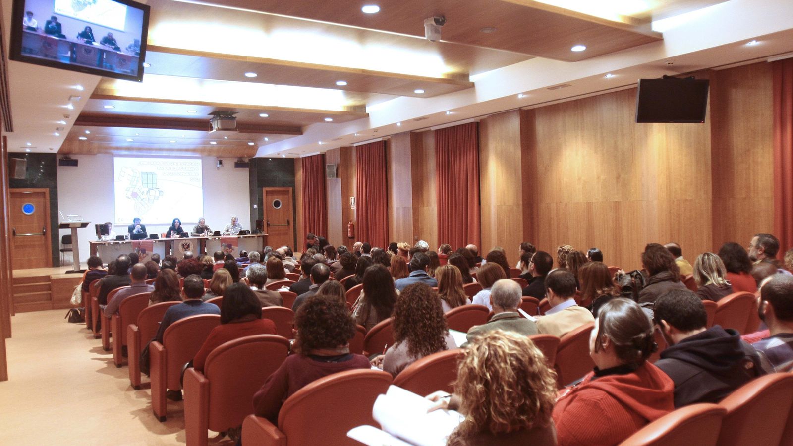 Salón de actos del Complejo Administrativo Triunfo, donde se instalará el mural.