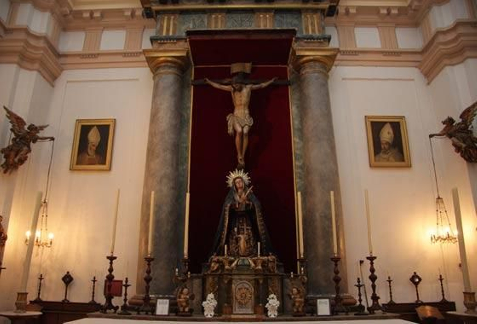 Cristo de la Providencia y Dolorosa, de la Escuela de Cristo.

Foto: Belén Vargas