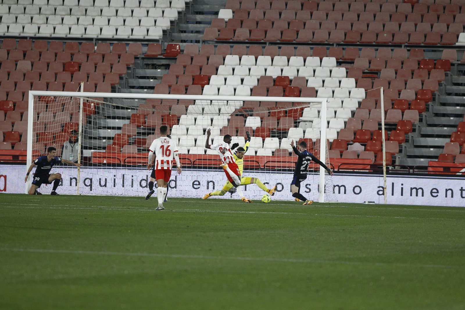 Sadiq culmina el 3-0 con aprietos tras lucirse en exceso en la definición