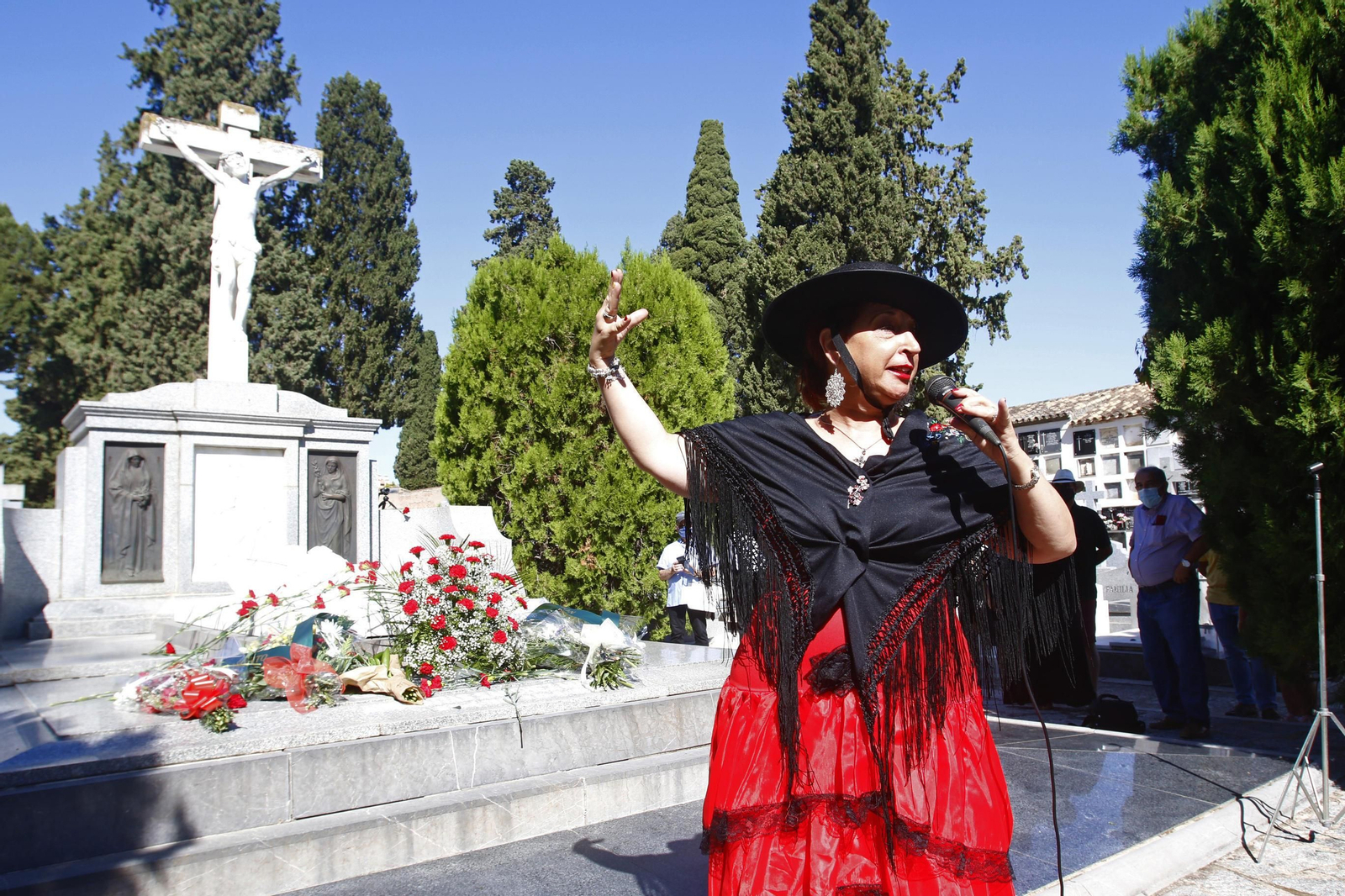 Las fotos de la ofrenda floral a Manolete