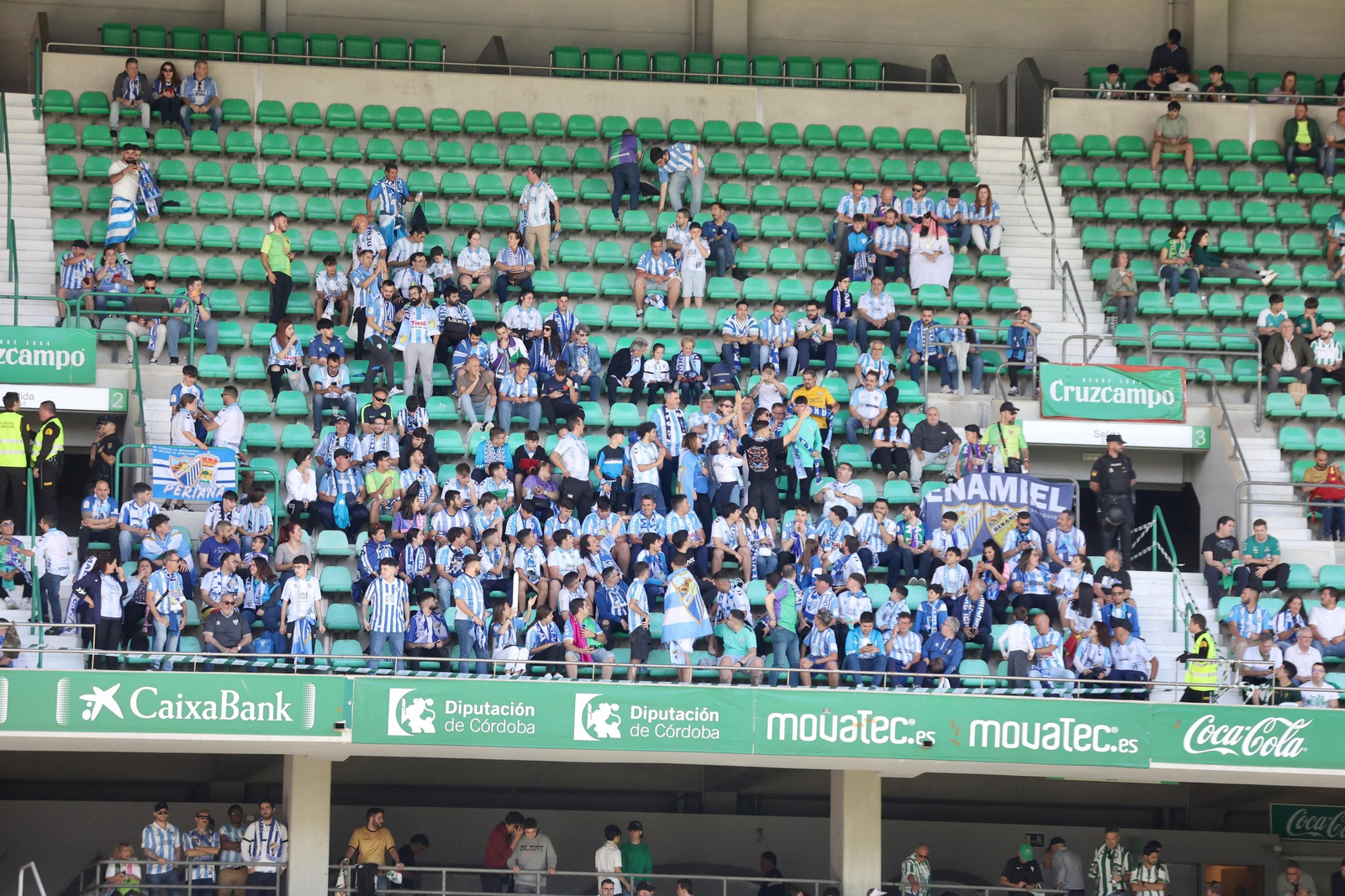 Búscate en el Córdoba - Málaga CF en las gradas de El Arcángel
