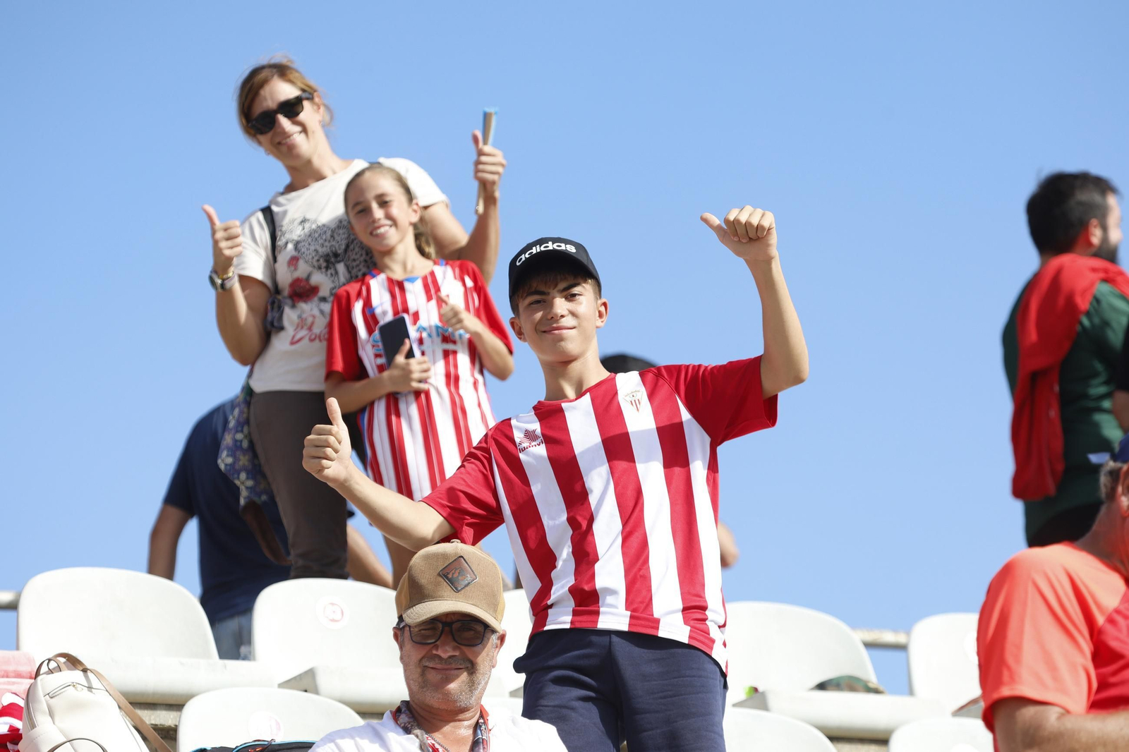 Búscate en las fotos del Algeciras CF - Sabadell en el Nuevo Mirador