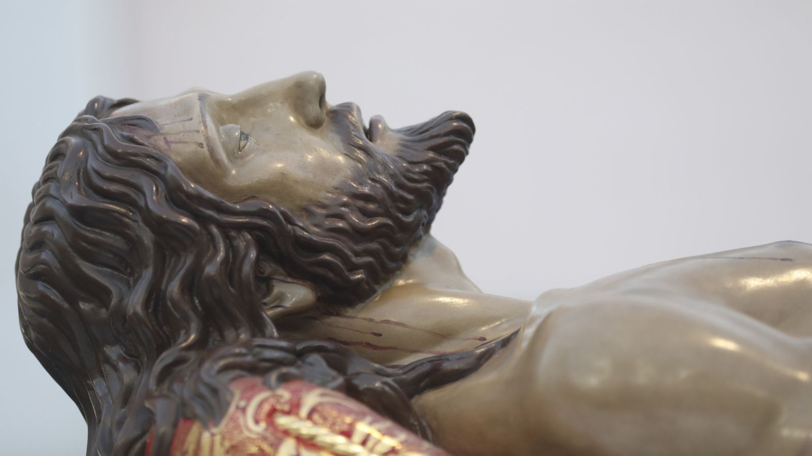 Las fotos del Viernes Santo en la Línea:  Cristo del Mar y Luz y Esperanza Nuestra, Soledad y Santo Entierro, Cristo del Amor y Misericordia y Amargura