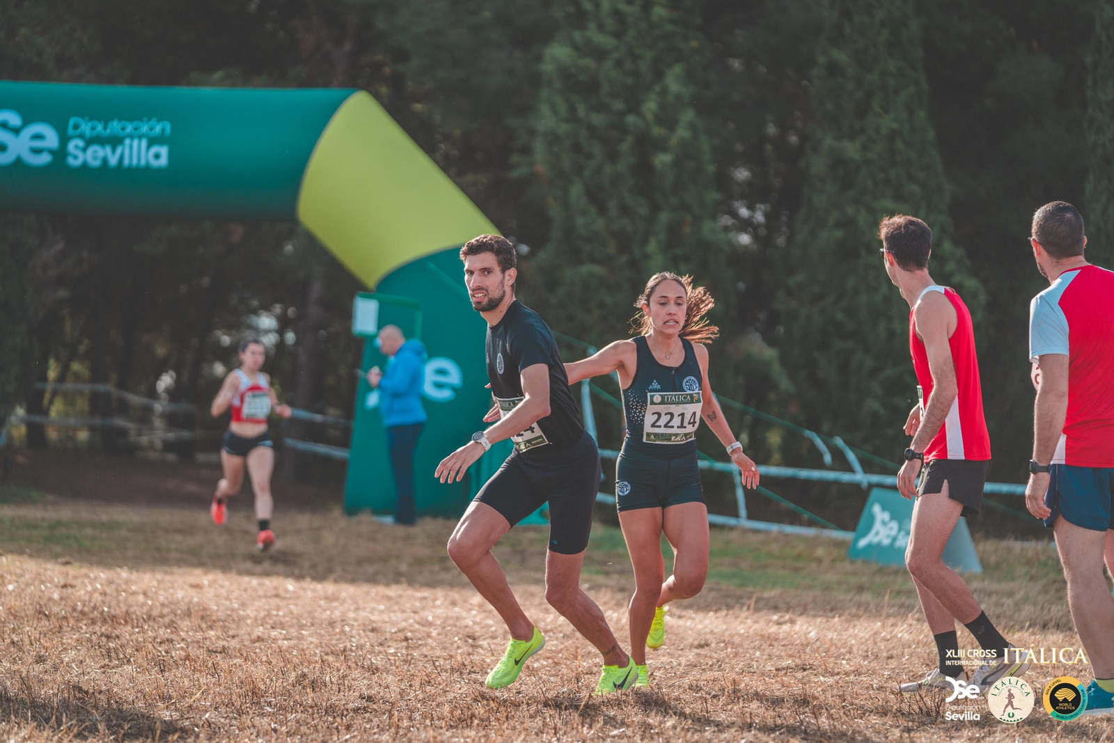 Búscate en las fotos del Cross de Itálica 2025 | 3
