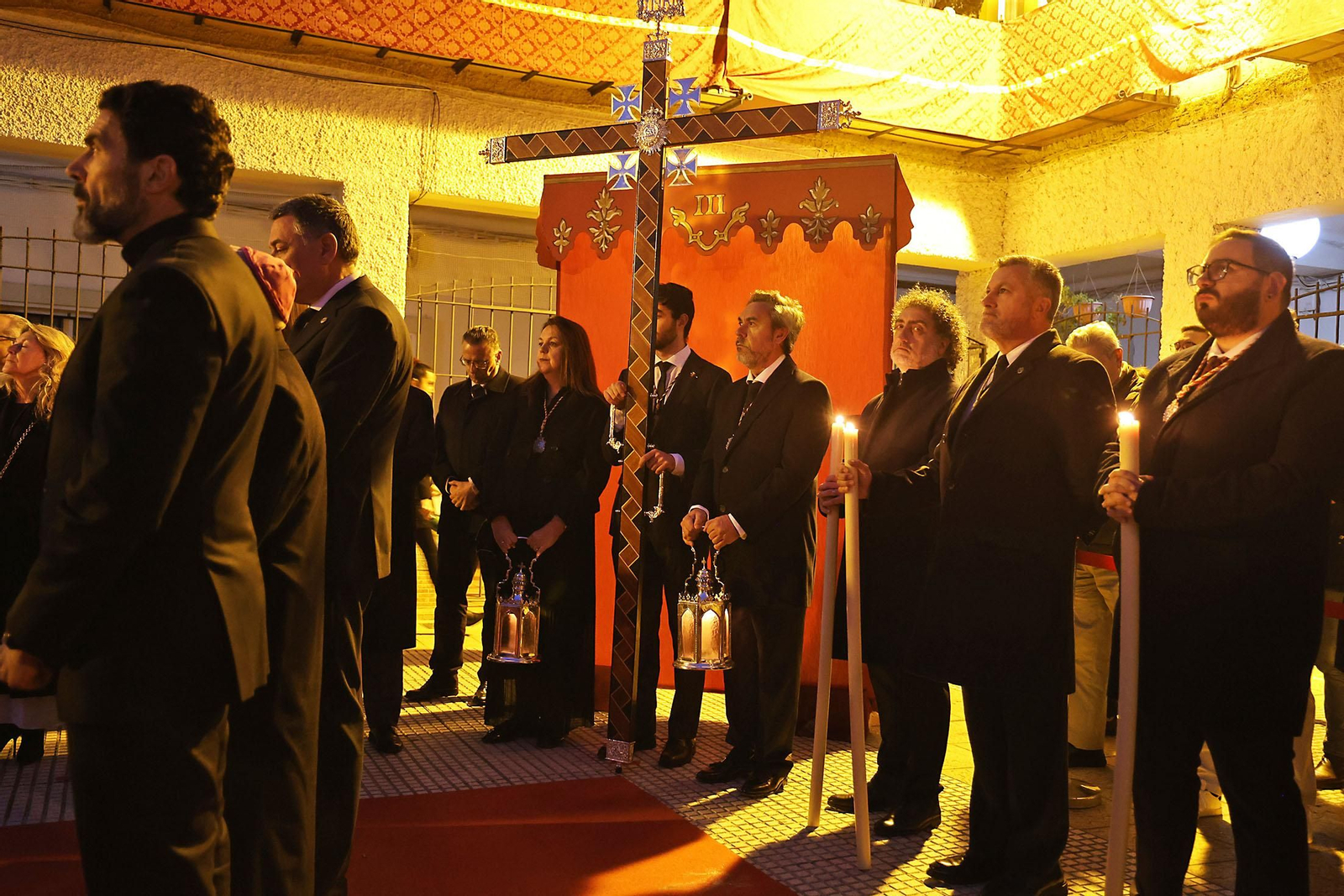 Imágenes del Vía Crucis del Consejo de Cofradías y Hermandades de Huelva