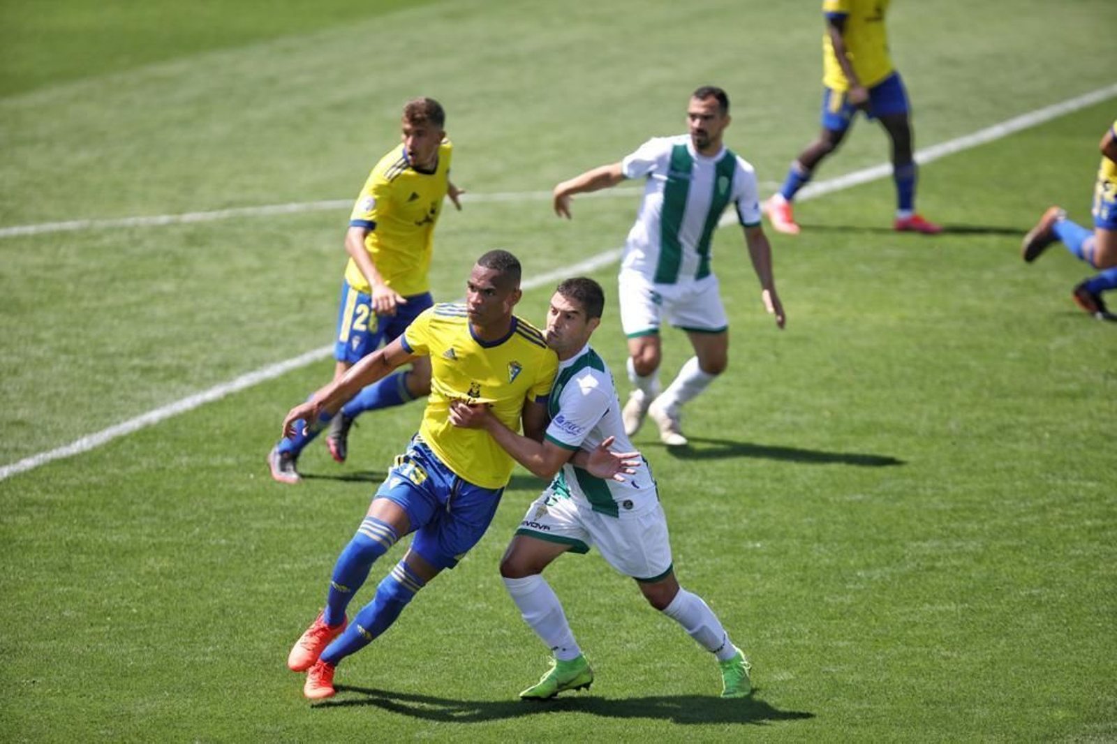 Las imágenes de la derrota del Córdoba CF ante el Cádiz B