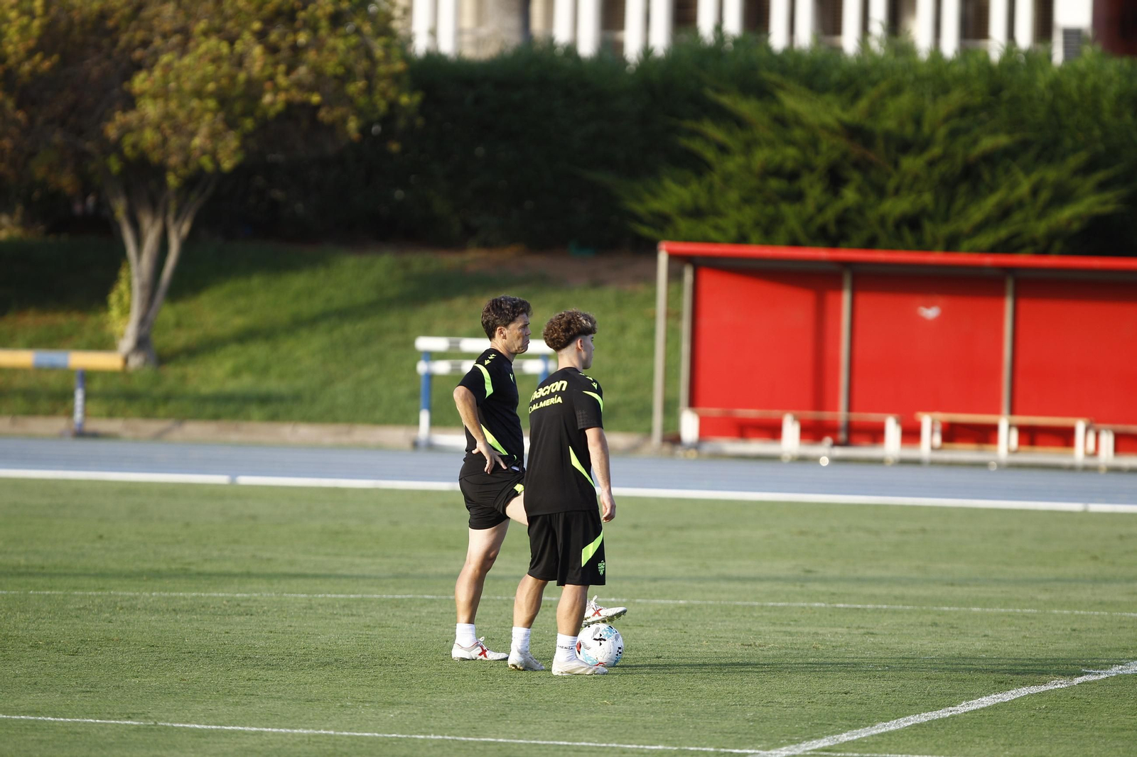 Primer entrenamiento de la Temporada 2025-2026 de la U.D. Almería, en imágenes