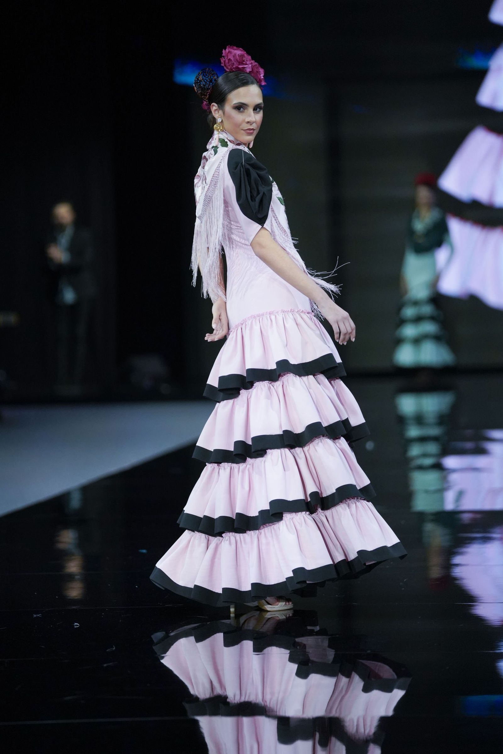 El desfile de Diseño Hermanas Serrano en SIMOF 2026, todas las fotos