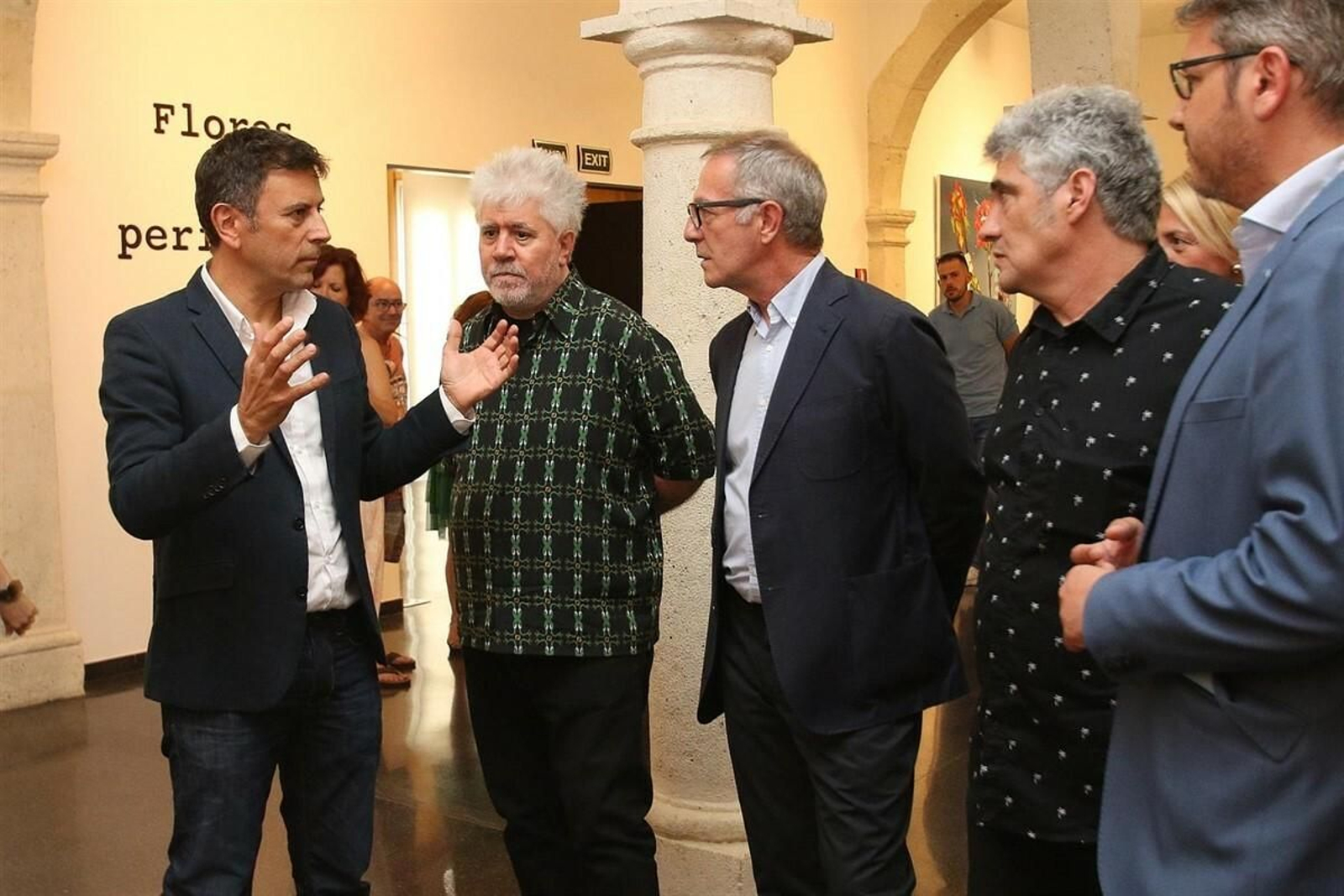 Rafael Doctor, a la izquierda, en un acto celebrado hace unos días con Pedro Almodóvar y el ministro José Guirao en su último acto como director del CAF.
