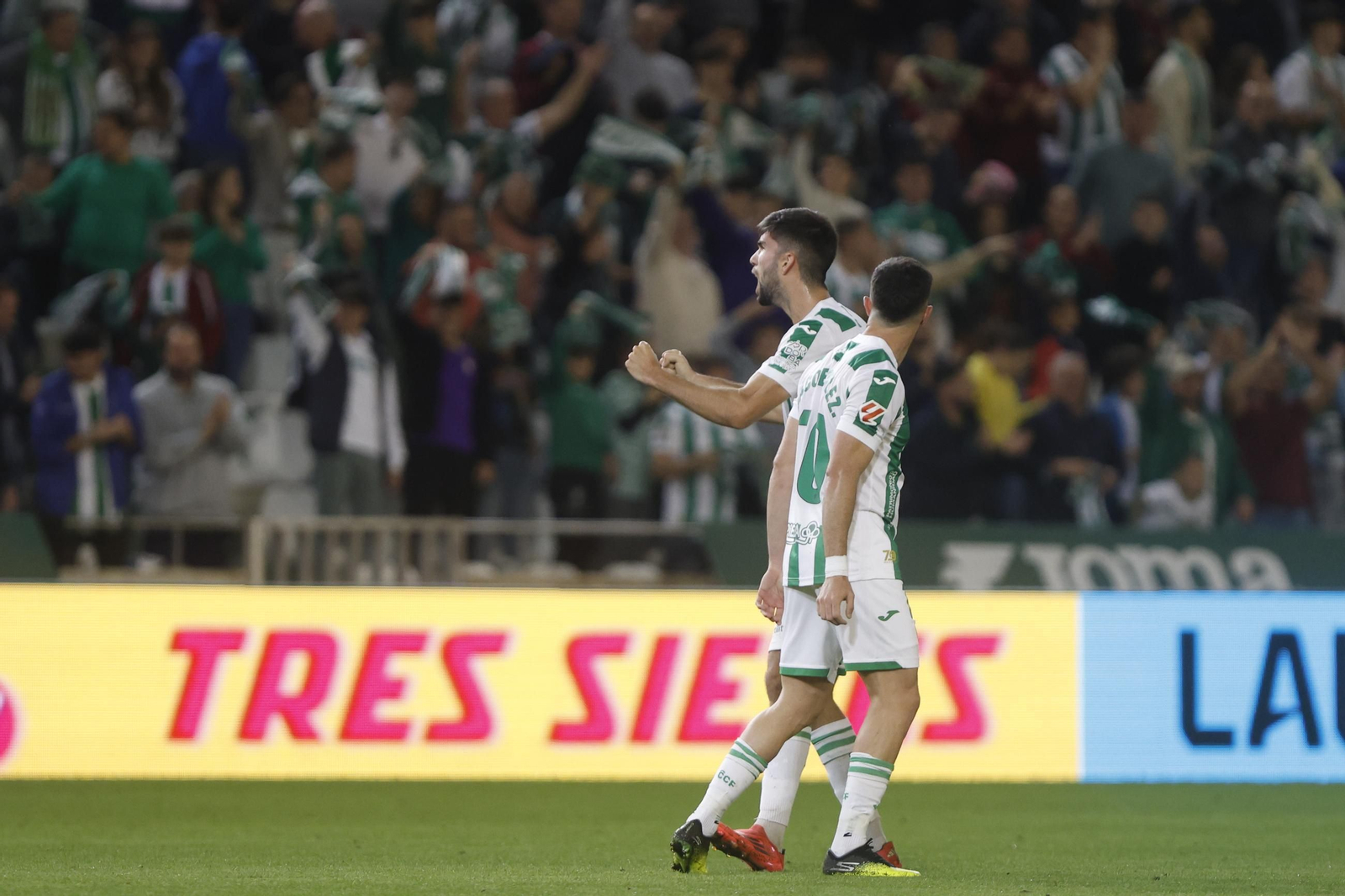 Las mejores fotos del ambiente en el Córdoba CF - Zaragoza en El Arcángel