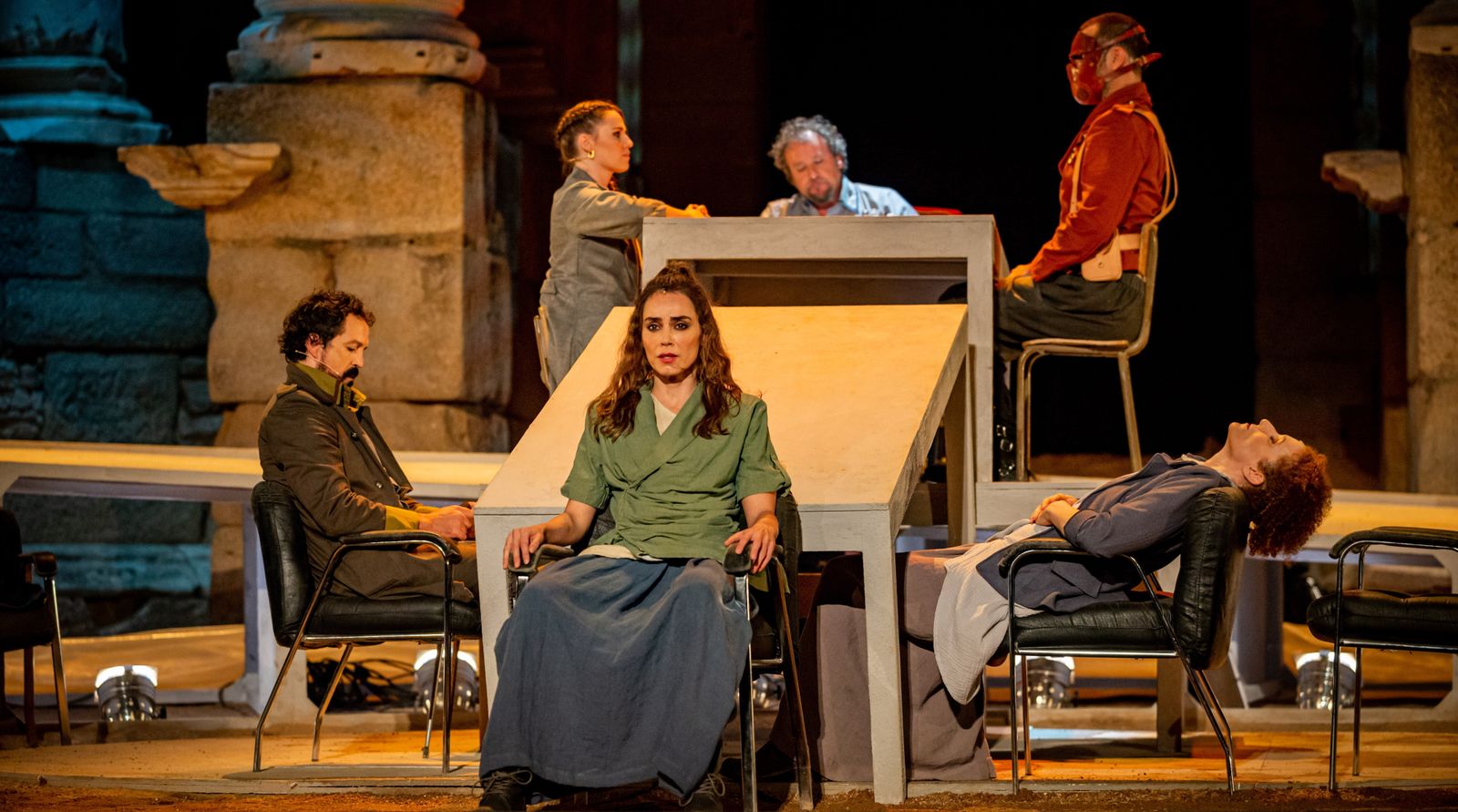 Una escena de la 'Antígona' de David Gaitán.