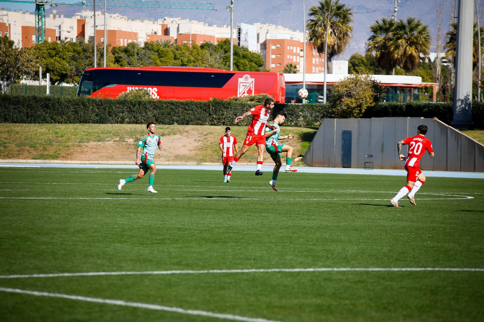 Las imágenes de Segunda RFEF entre Almeria B y recreativo de Granada