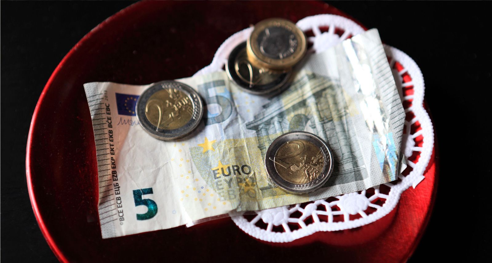 Llega la propina "a la americana" a España. ¿Ya la has visto en Huelva?