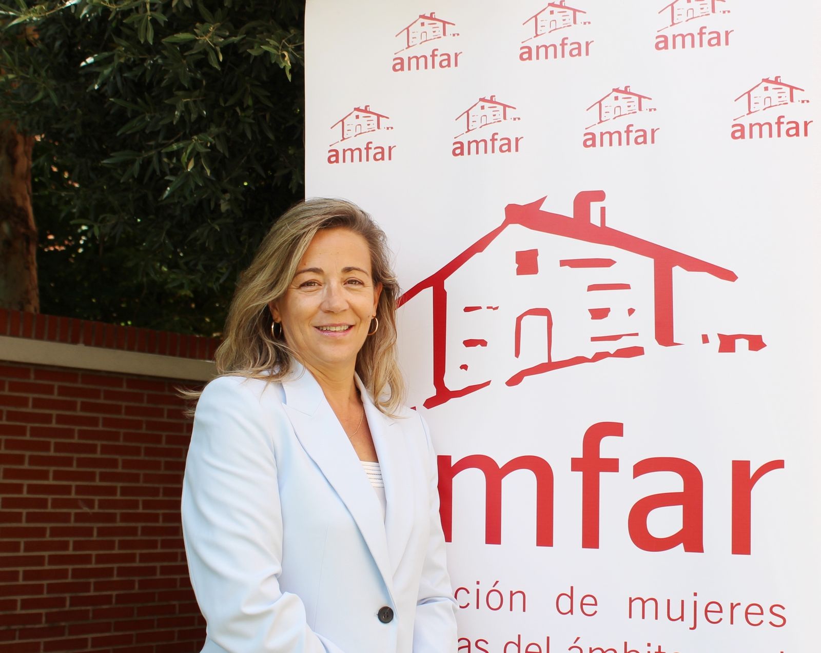 Lola Merino renueva su cargo de presidenta Nacional de AMFAR por unanimidad.