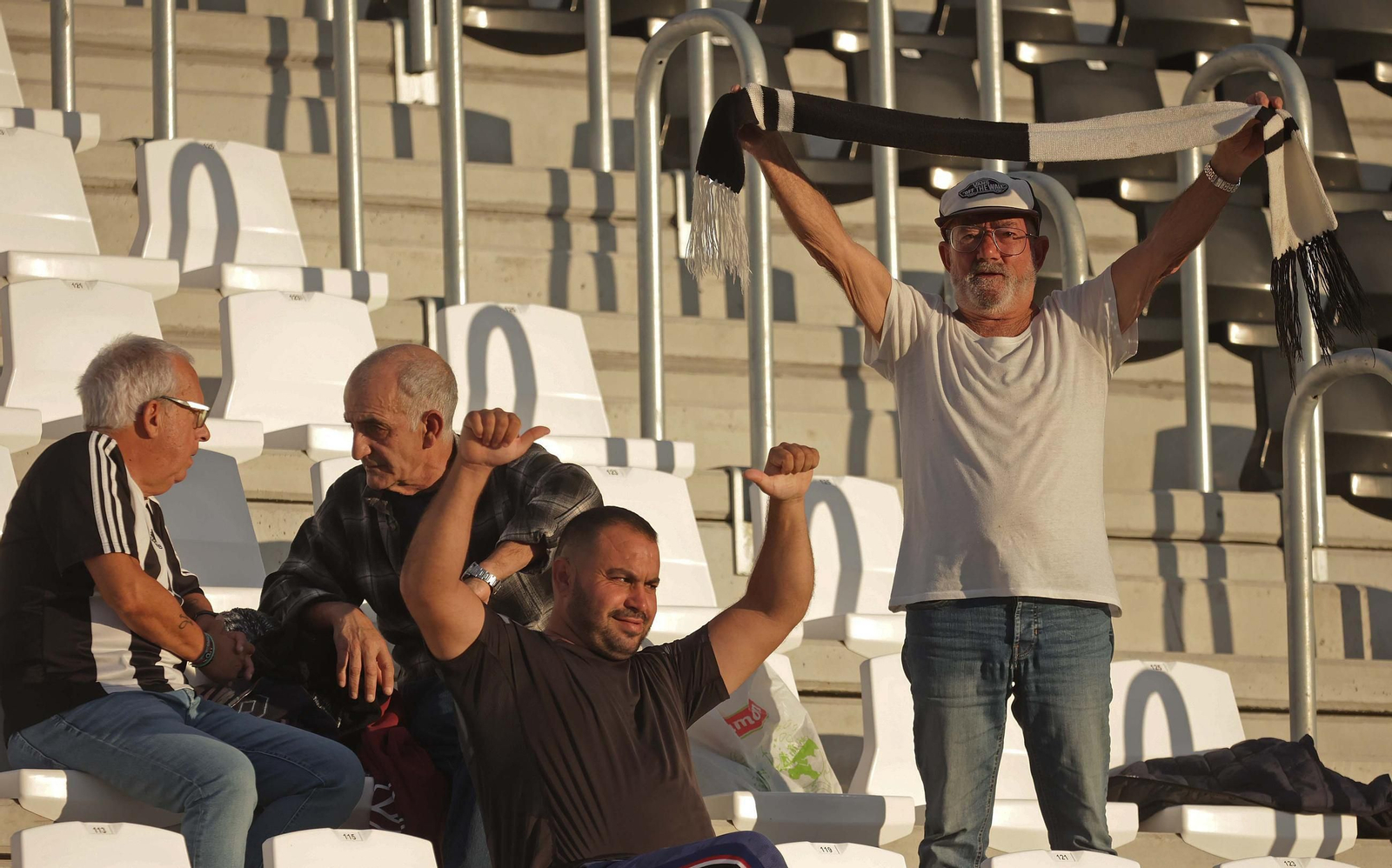 Búscate en el Ciudad de La Línea durante el Balona - Torremolinos