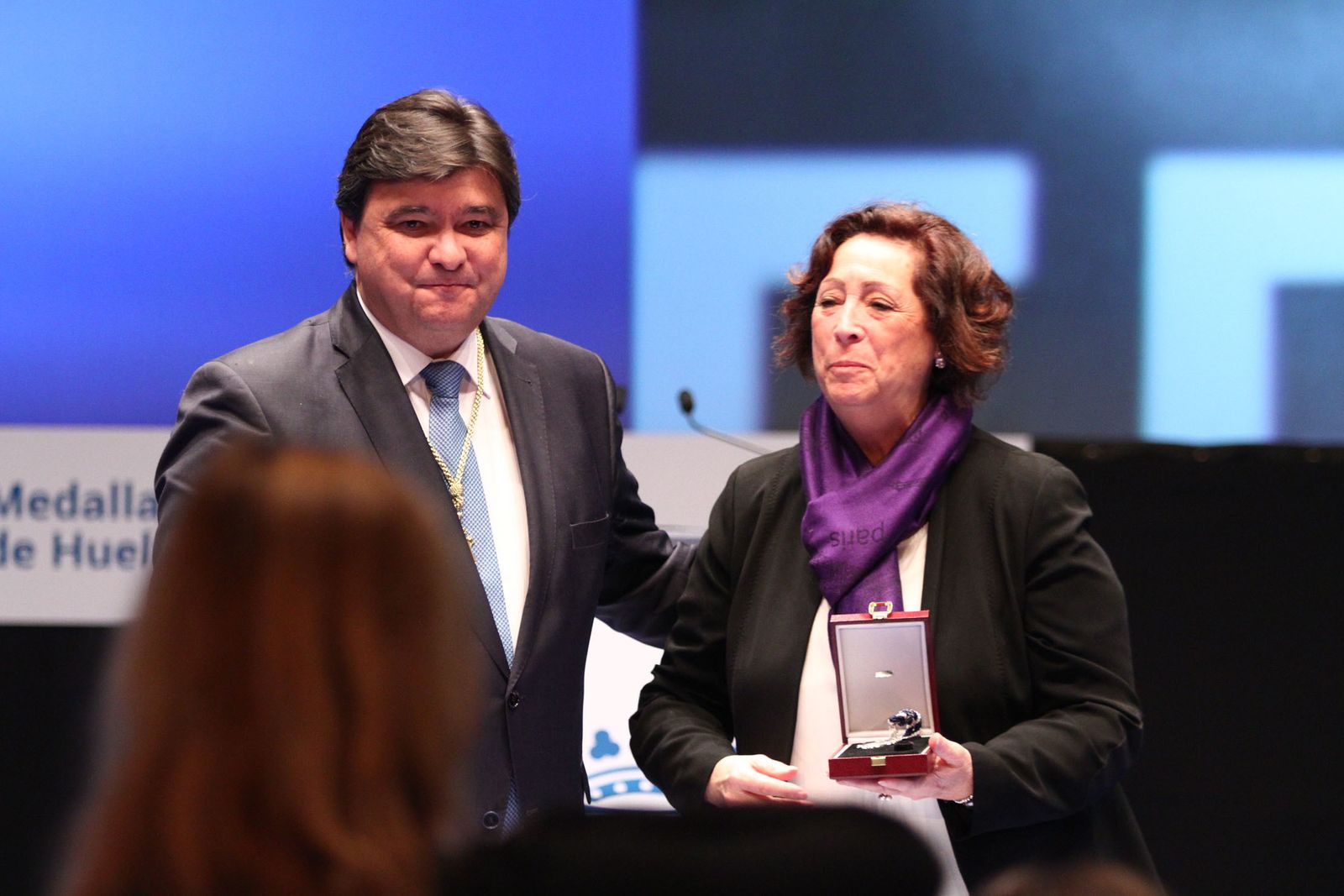 Imágenes de la entrega de las medallas de Huelva