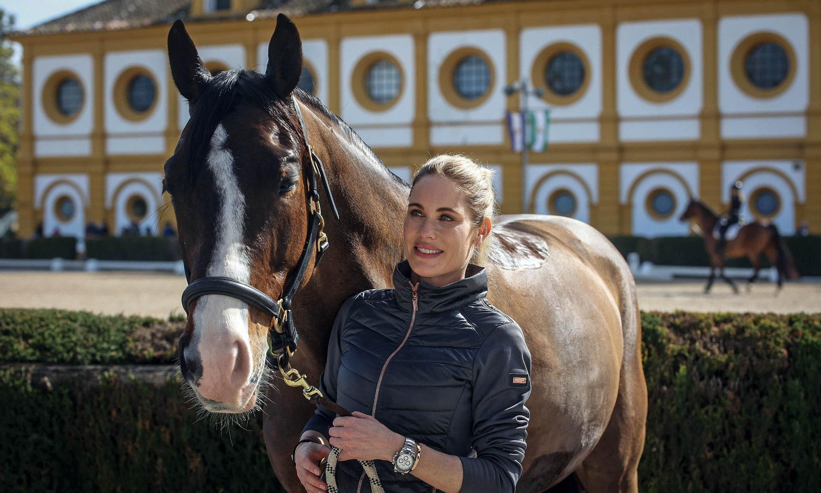 La modelo Helen Svedin y Luís Figo en el Concurso Internacional Doma Clásica en Jerez
