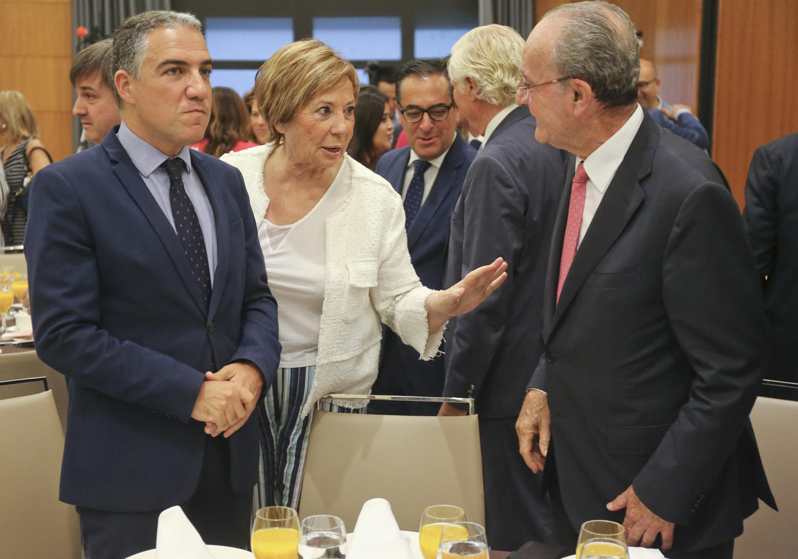 Las imágenes del Foro Joly con Elías Bendodo