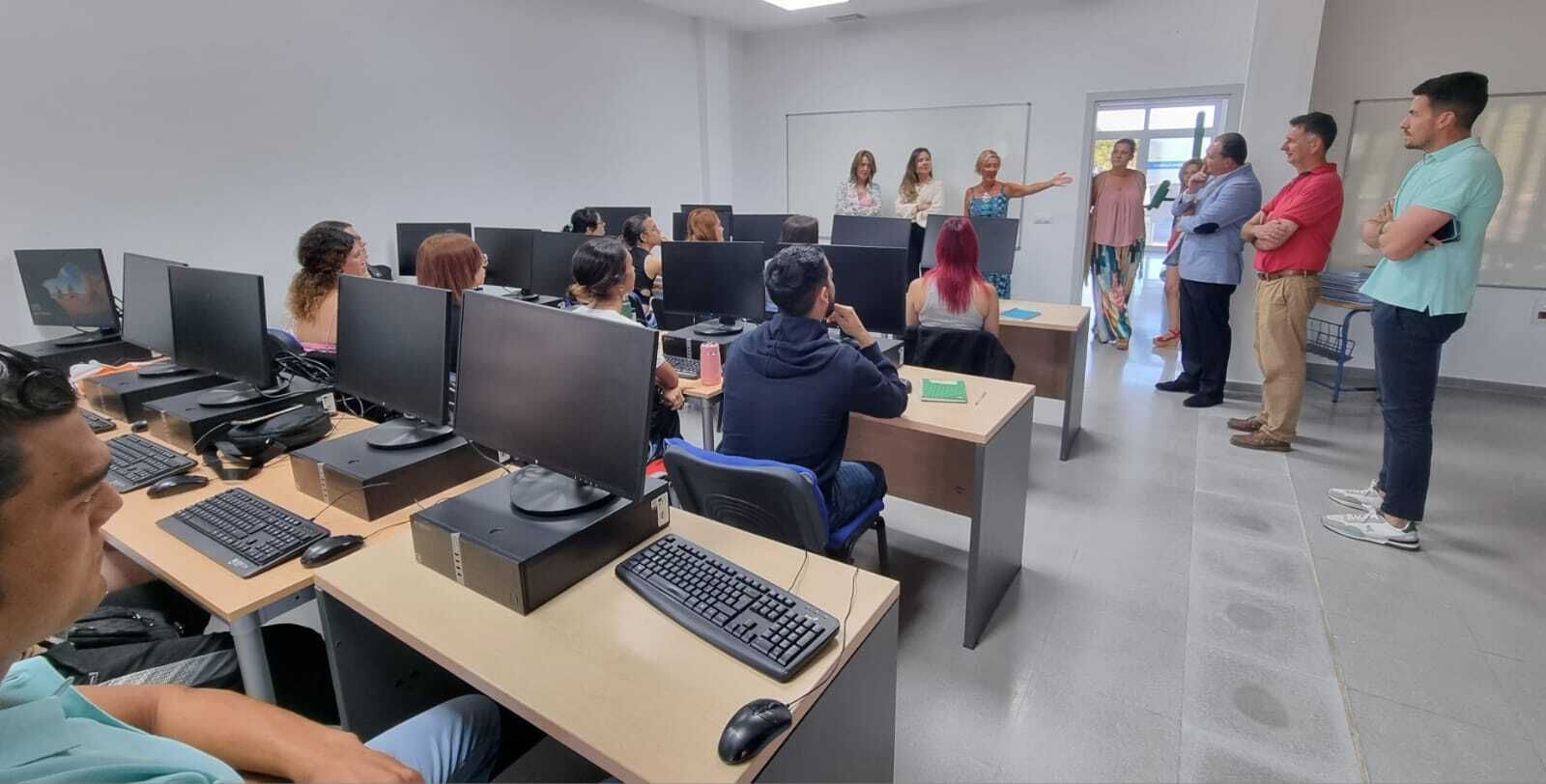 Comienza el programa de empleo y formación 'Contribución Joven a la Administración Electrónica' de Aljaraque