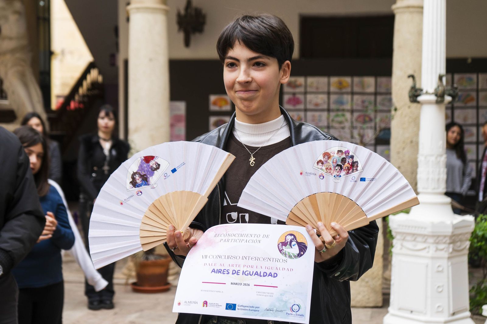 Las imágenes de los premios de la VII Edición del Concurso Intercentros 'Dale al Arte por la Igualdad'