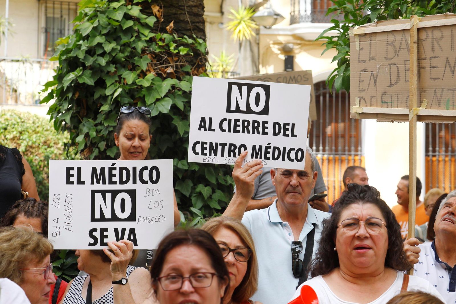 Las imágenes de la protesta de los vecinos de Villarrubia en defensa de la sanidad pública