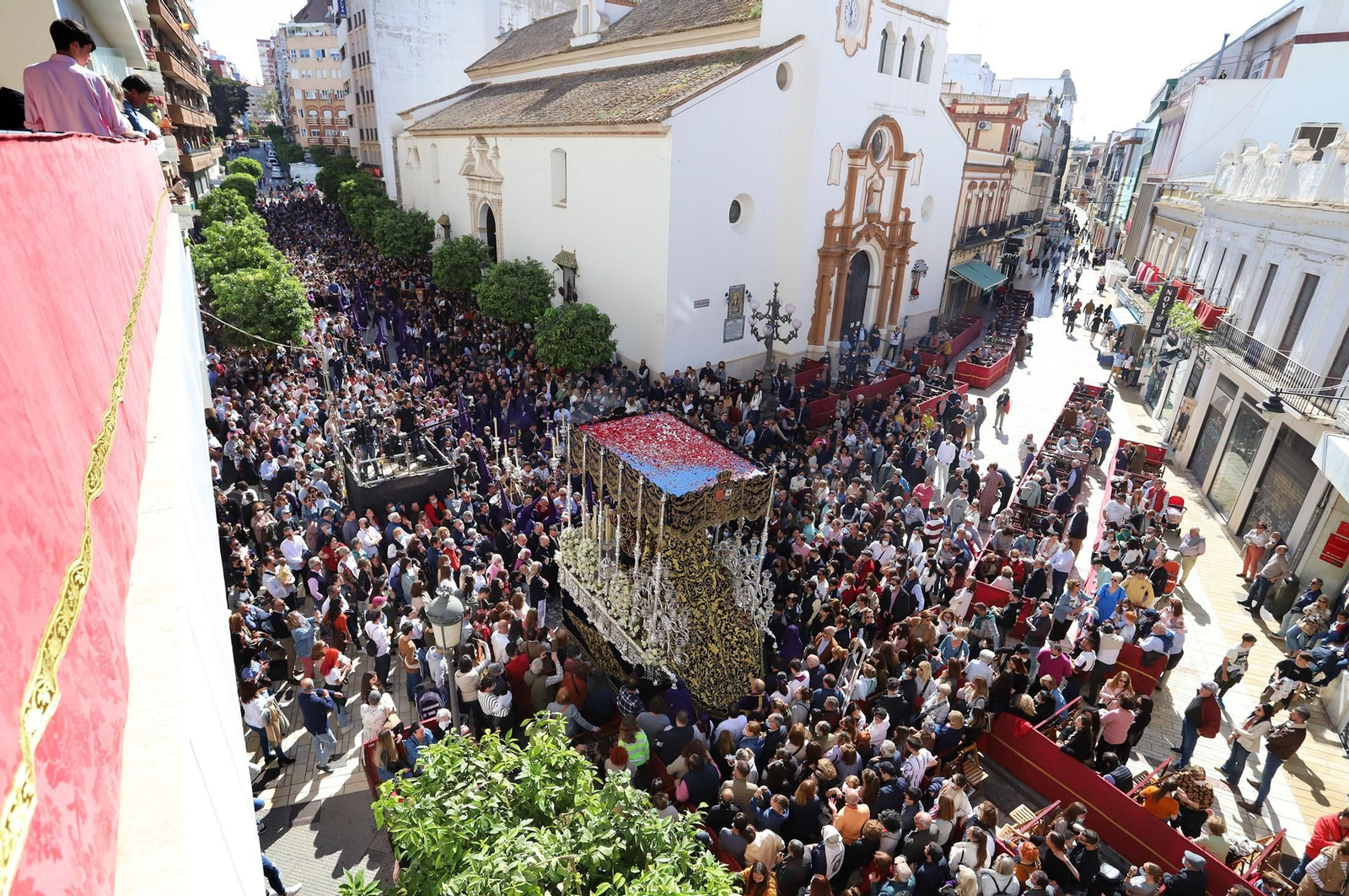 Imágenes del Nazareno en la madrugá de Huelva