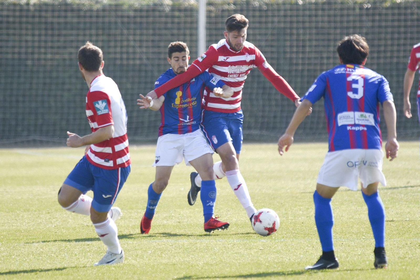 Una acción del Granada B-Extremadura de la presente temporada.
