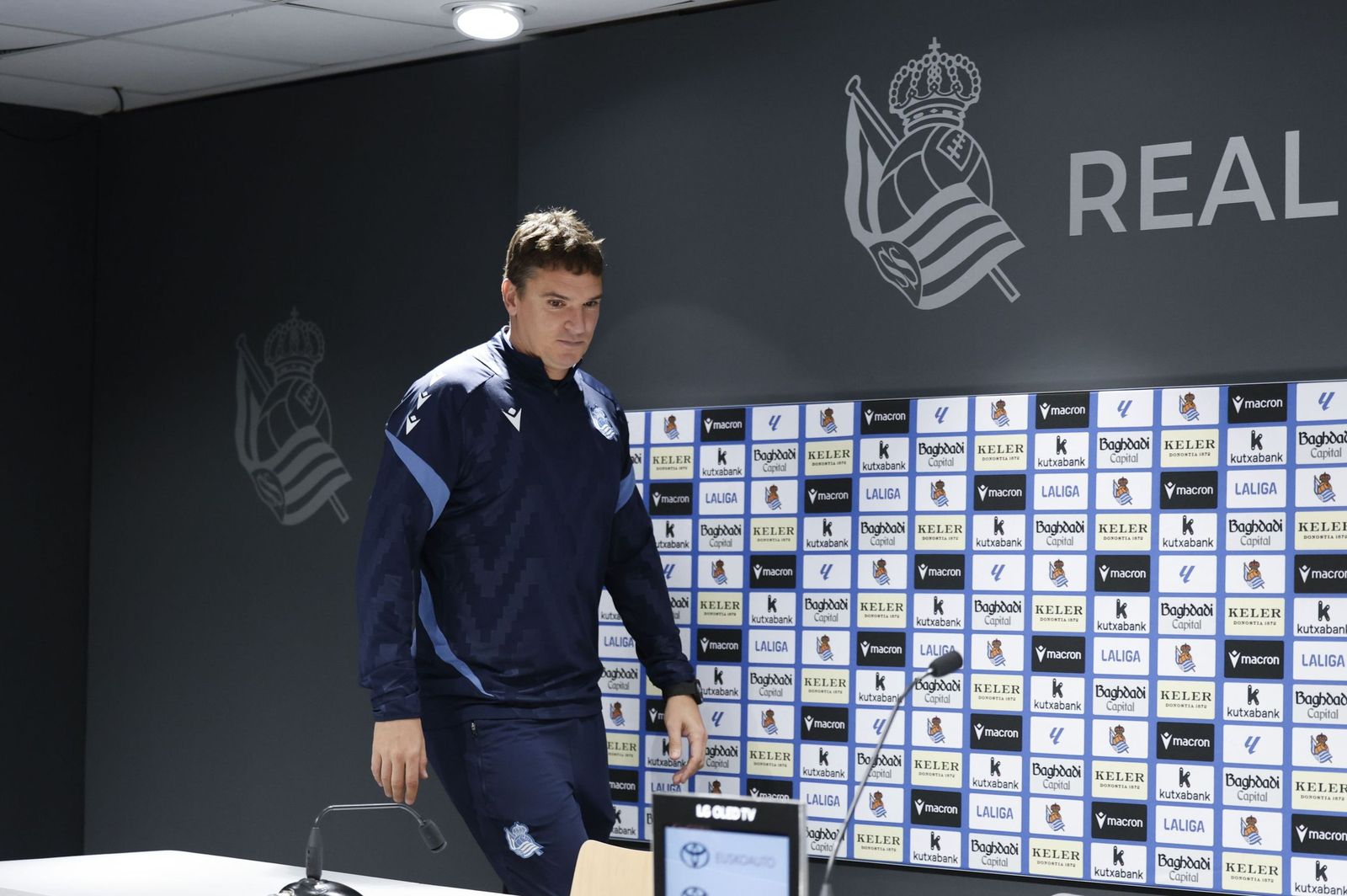 Jon Ansotegi, entrenador de la Real Sociedad B.