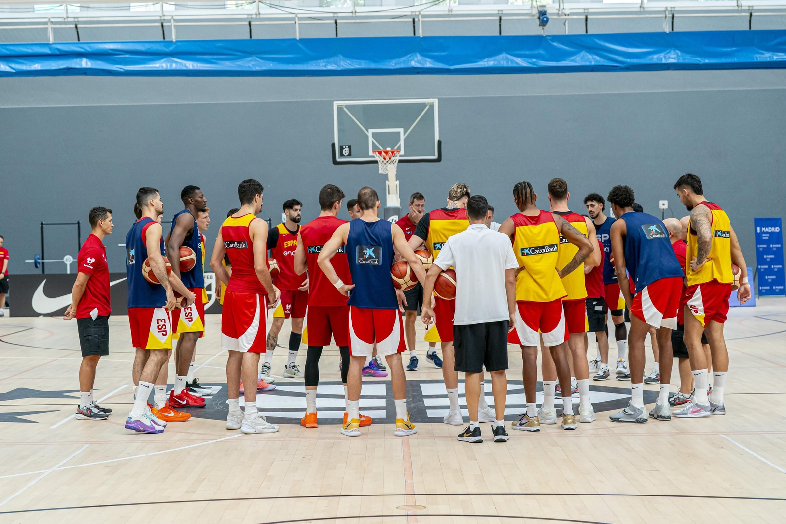 España acaba su trabajo en Madrid antes de venir a Málaga