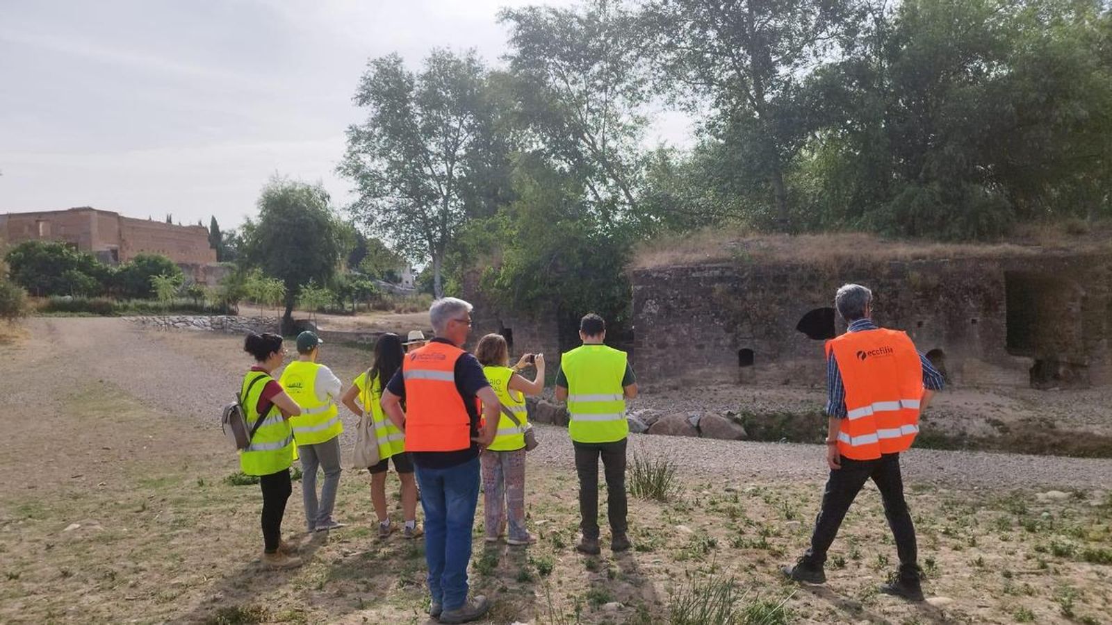 Visita del equipo técnico de la Fundación Biodiversidad en el marco del seguimiento del proyecto “Besando y Abrazando el Guadalquivir”. Visita del equipo técnico de la Fundación Biodiversidad en el marco del seguimiento del proyecto “Besando y Abrazando el Guadalquivir”.