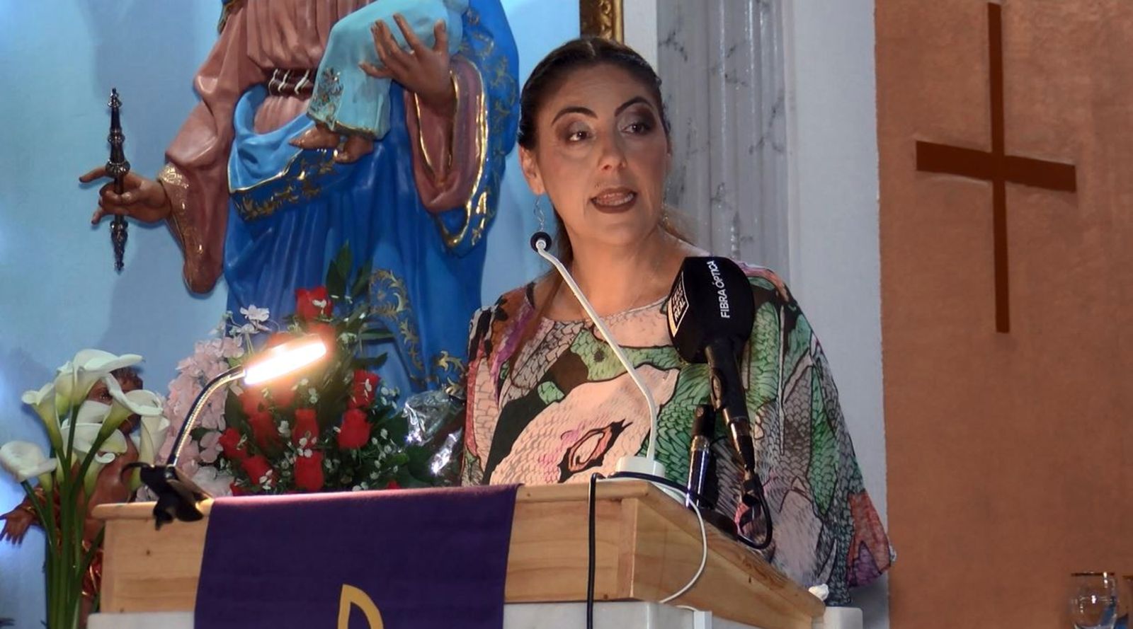 María del Mar Falcón durante su pregón de exaltación al costalero y la costalera