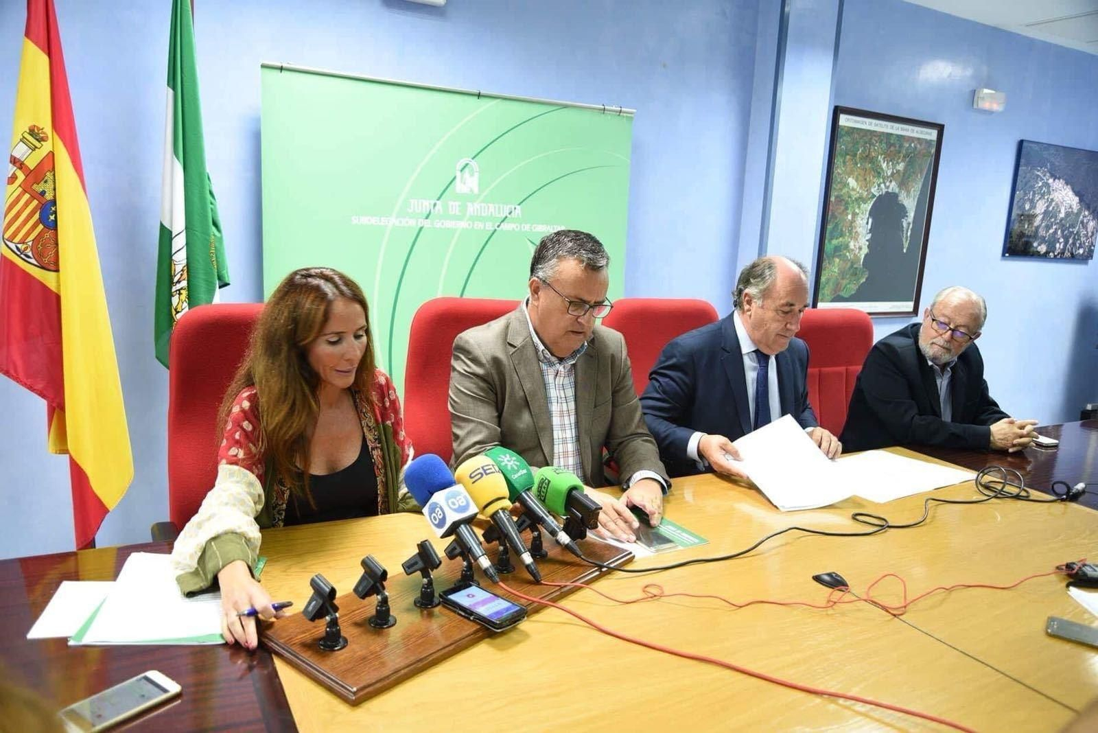 Pérez, Gavino y Landaluce, ayer en la presentación de los planes.